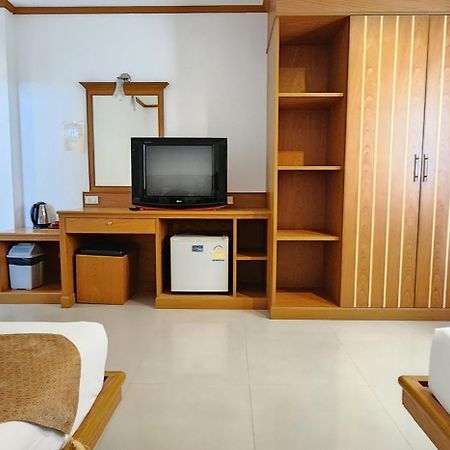 Eden Park Hotell Patong Eksteriør bilde