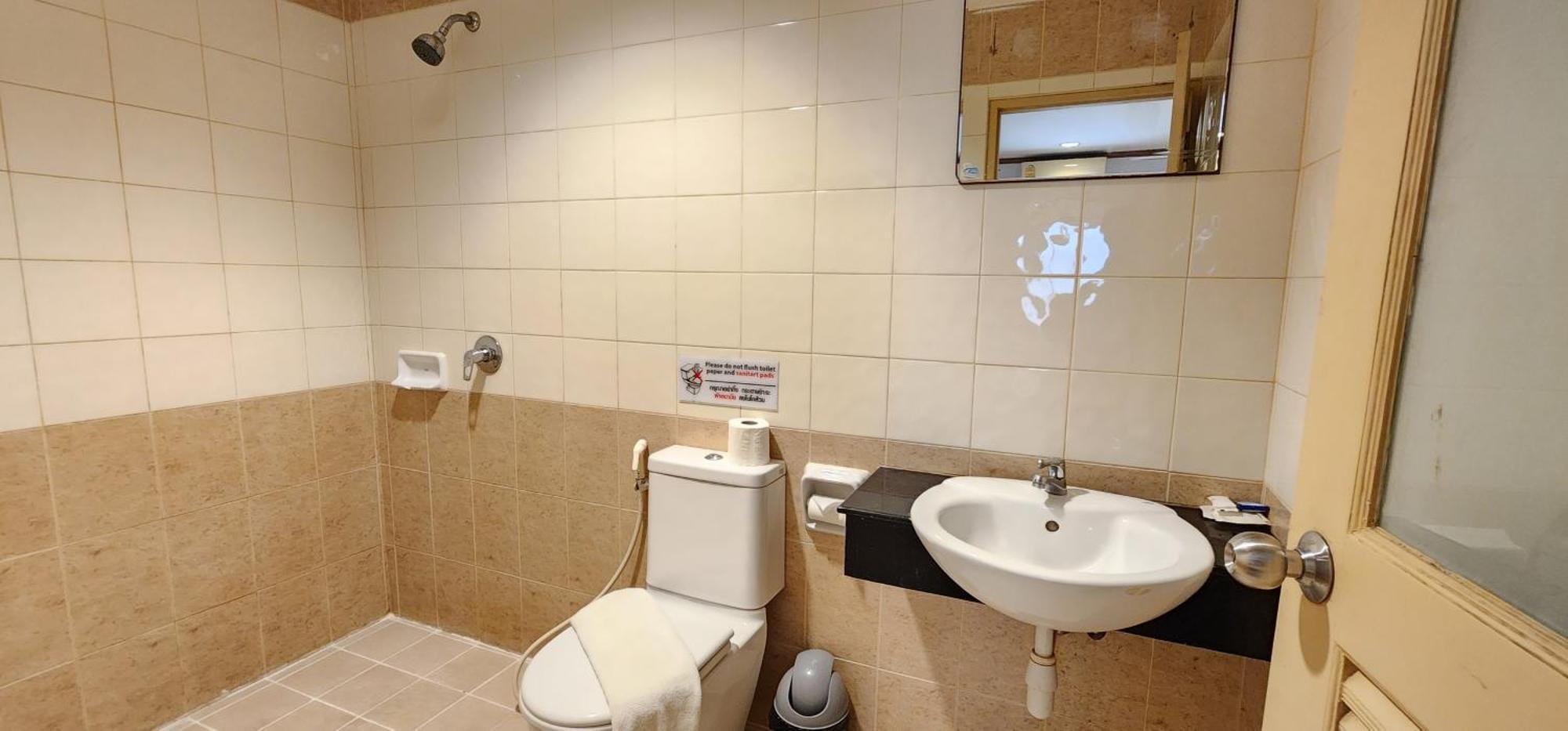 Eden Park Hotell Patong Eksteriør bilde