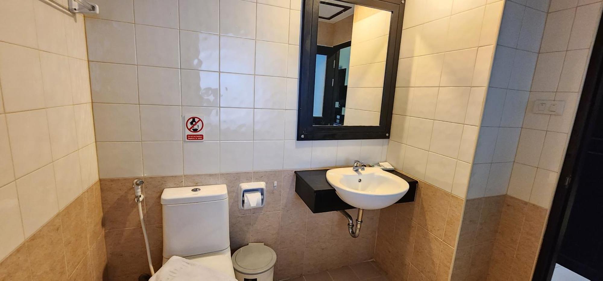Eden Park Hotell Patong Eksteriør bilde