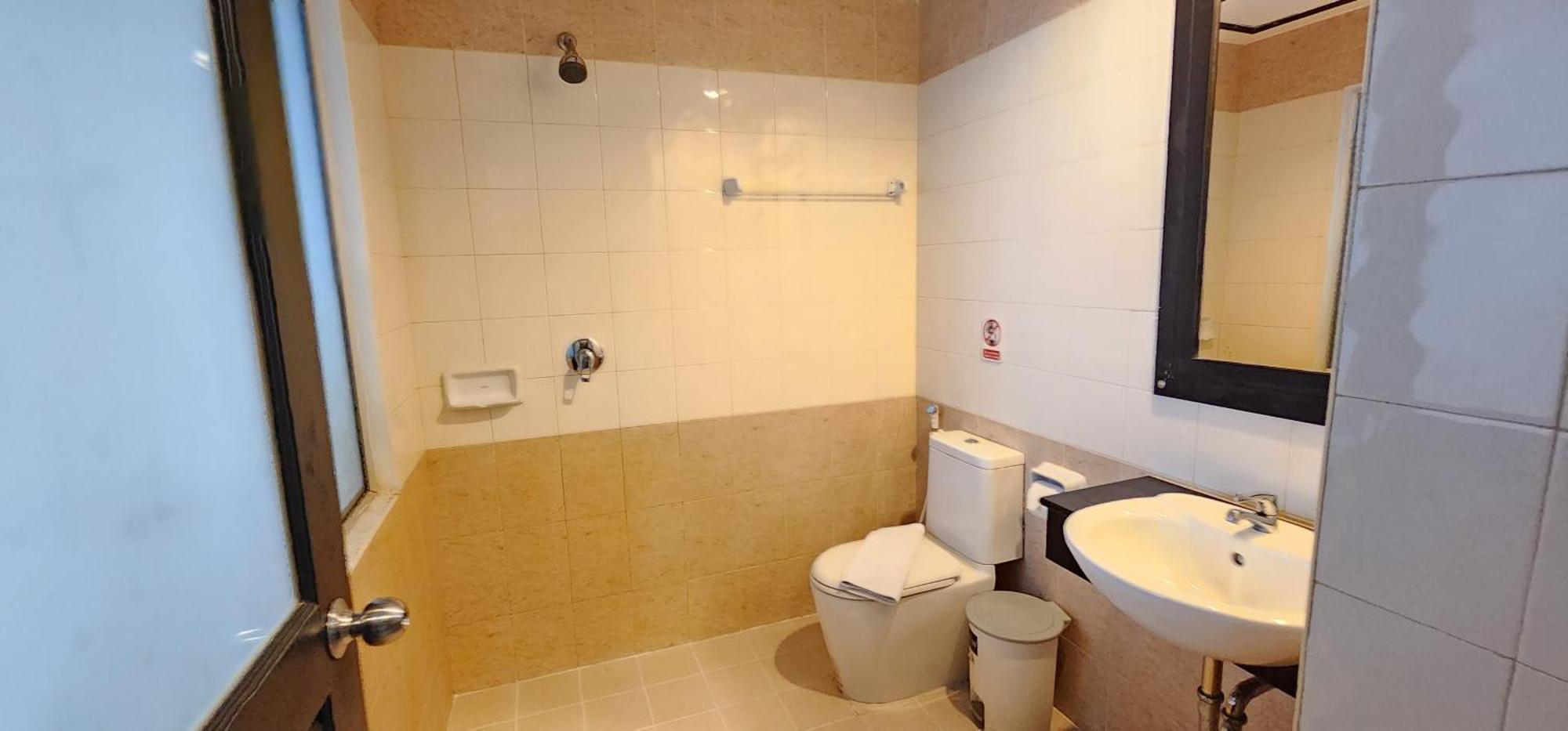 Eden Park Hotell Patong Eksteriør bilde