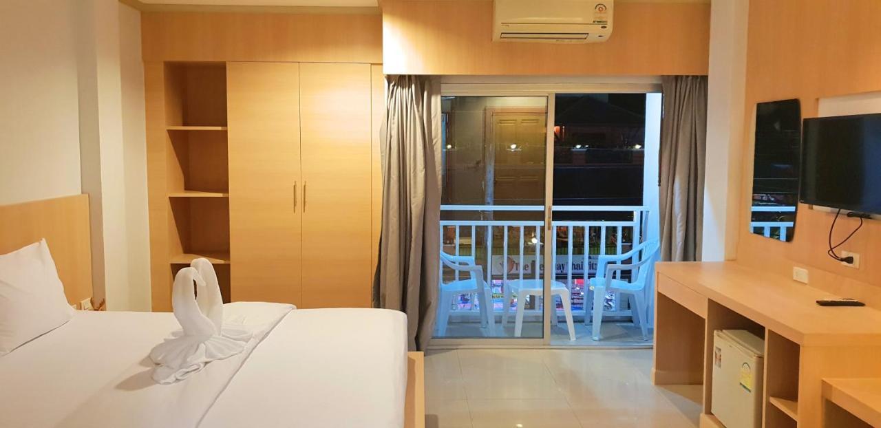 Eden Park Hotell Patong Eksteriør bilde