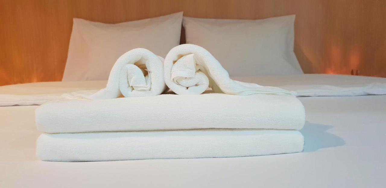Eden Park Hotell Patong Eksteriør bilde