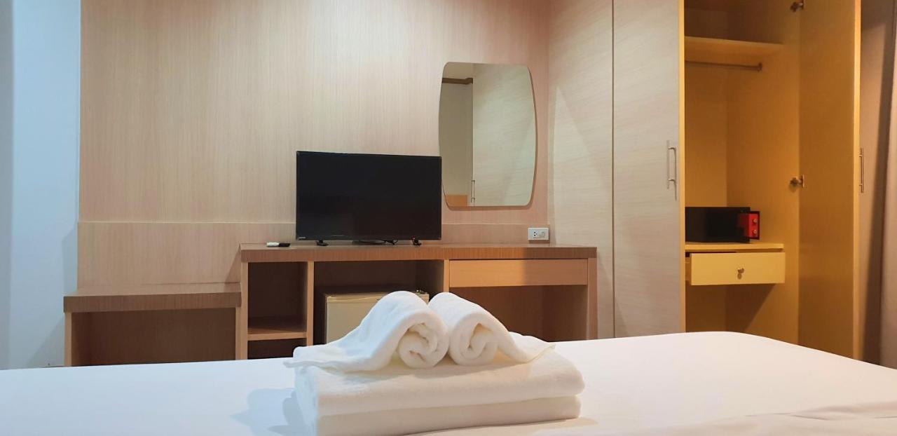 Eden Park Hotell Patong Eksteriør bilde